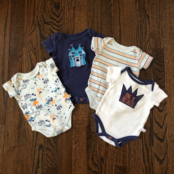 Rosie Pope x4 Bundle: Boys 3-6M “King of the Castle” Short-Sleeve Onesie Set - Picture 1 of 9
